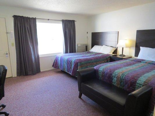 Standard Queen Room #102 From $65.00 Night Call For Reservations (660) 947-2608