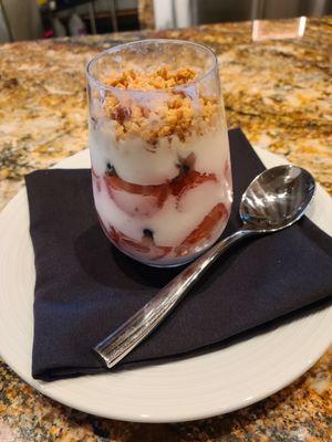 Yogurt parfait