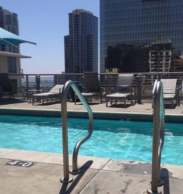 8th Floor Rooftop Pool