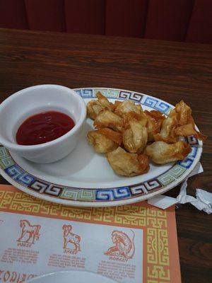 Fried wantons, with sweet n sour dipping