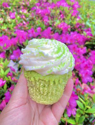 Linda's Cupcakes -- key lime is crazy good!