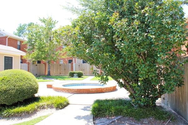 Concord Townhomes Hot Tub Area, Hattiesburg, MS