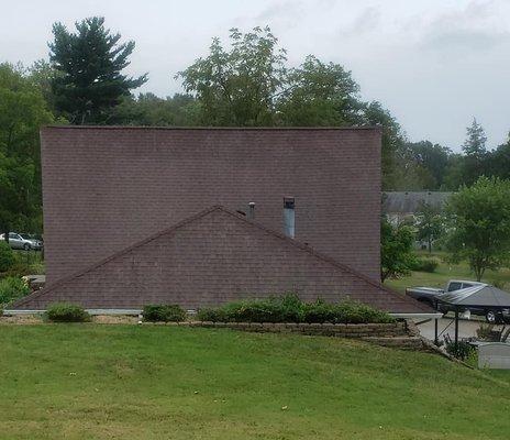 soft wash roof cleaning