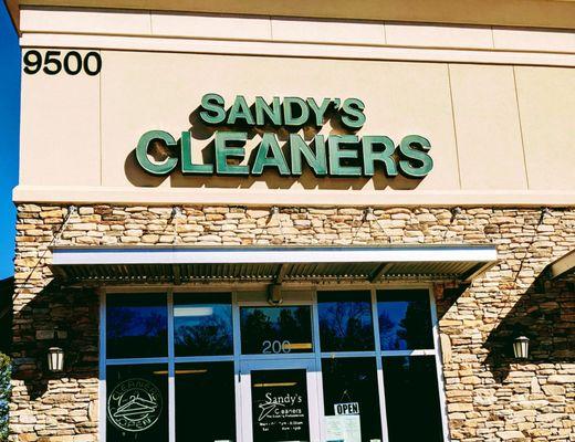 Sandy's Dry Cleaners - Dorchester Rd.