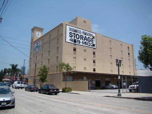 Exterior and Entrance on Cahuenga