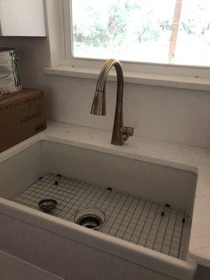 Kitchen faucet installation