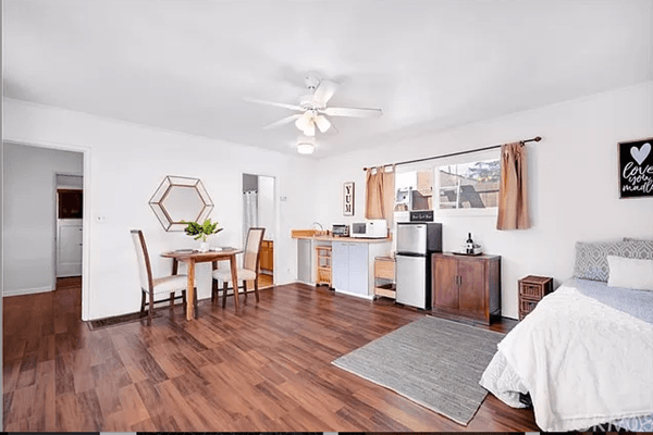 This bedroom was used as a studio rental before. Plumbing was left intact under the floor,  in case i want to revert it in the future.