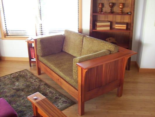 Arts and Crafts loveseat in Mahogany