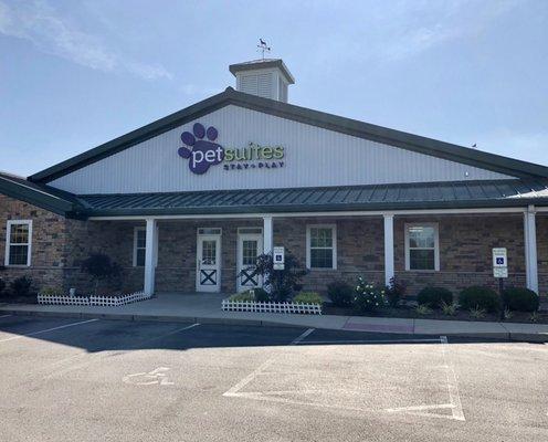 PetSuites Dayton