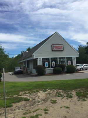 Dunkin Donuts of Meredith -- 25 Whittier Highway / Route 25, Meredith               Storefront