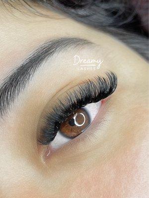 Volume lashes