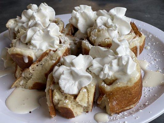 Cinnamon Roll Pancakes Breakfast