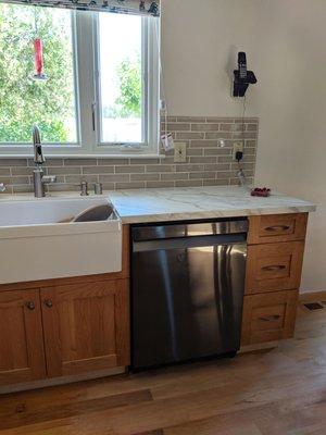 Kitchen remodel-backsplash, cabinets (cherry)