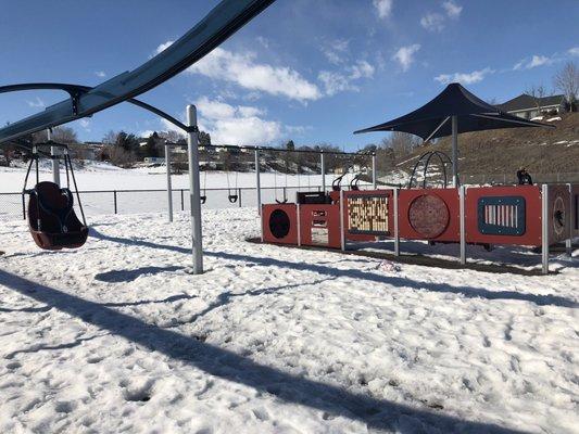 A fun little maze, also wheel chair accessible, with lots of cool little activities for kids