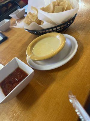 Small Cheese Dip, Chips & Salsa