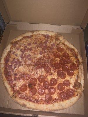 Large new york pizza half pep half ham