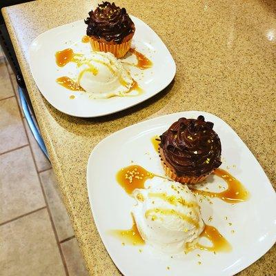 Triple Chocolate Deluxe Cheesecake Cupcakes and Vanilla Bean Ice Cream topped with Caramel