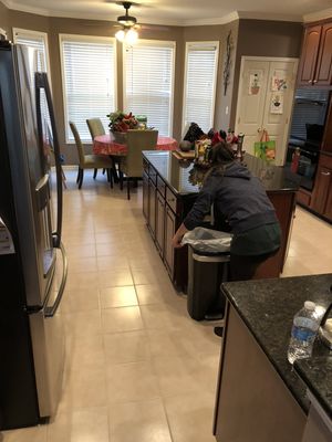 Clean and organized kitchen.