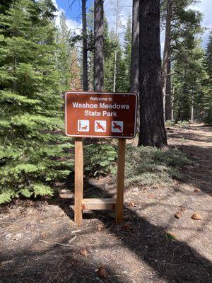 Trail entrance near North Upper Truckee Road