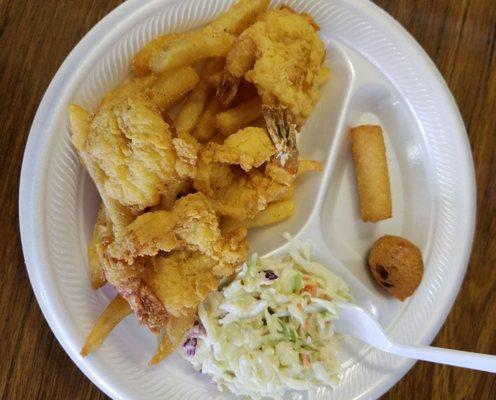 4 piece shrimp lunch special, includes drink. $7.99