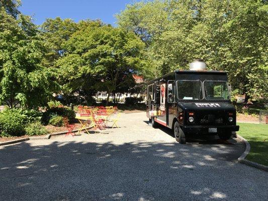 People's Burger Food Truck