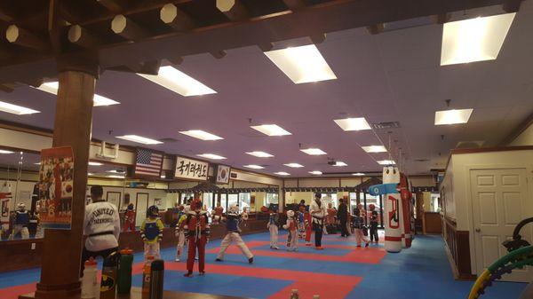 Amazing and enthusiastic instructors! Facility is so clean and spacious!!