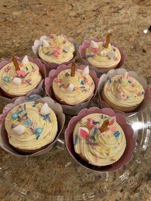 Unicorn cupcakes