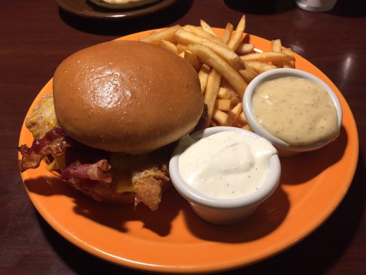 Village Inn's ranch and honey mustard have always been A+