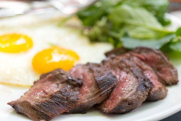 Really well cooked steak'n'eggs, perfect medium rare steak and they did the eggs about as well as you can do them.