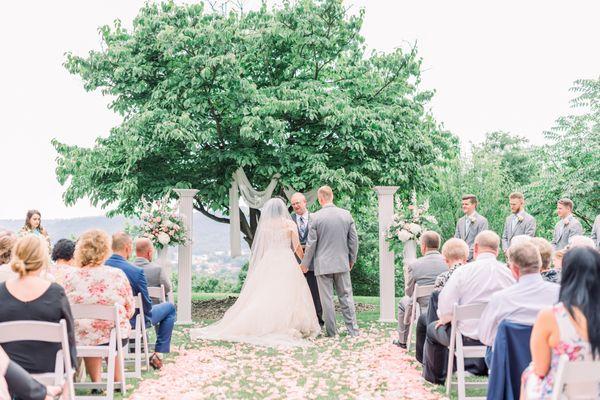 Spring Wedding - Back Lawn