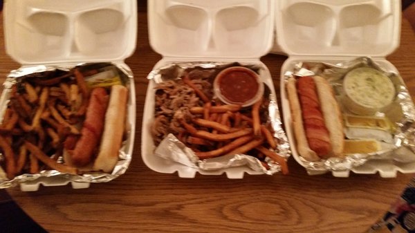 2 bacon hotdogs and pulled pork with  fries