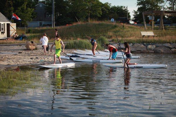 Lara, Kim & Charlie coming back from paddling, while Mac (staff member) is making sure they are landing safe and sound :)