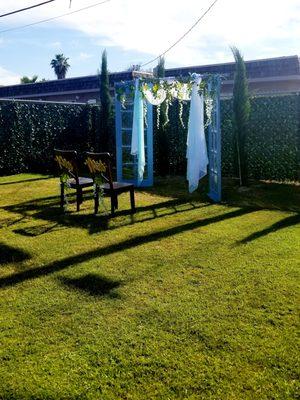 !Lovely Yard for your Big Day!