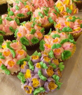 Hummingbird Cupcakes