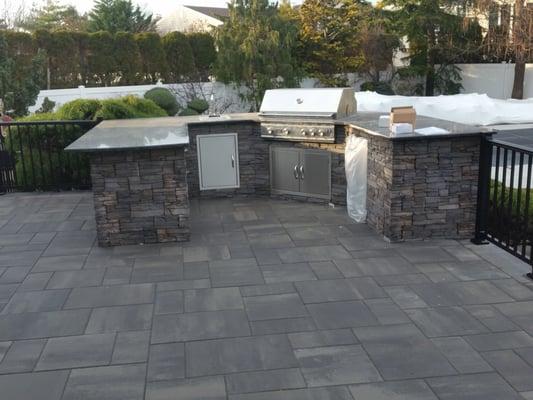 OUTDOOR KITCHEN TOTAL DISTINCTIVE HOME - LINDENHURST, NY  11757             631 - 225 - 4663