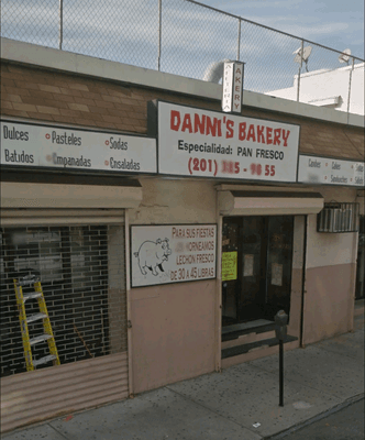 Danni's Bakery