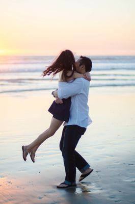 Engagement Session on the Beach in Southern California