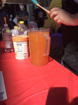 Making Hocus Pocus Punch at Halloween Party