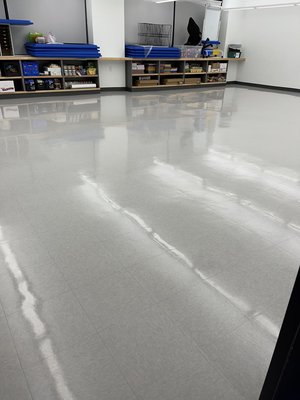 Waxing floor