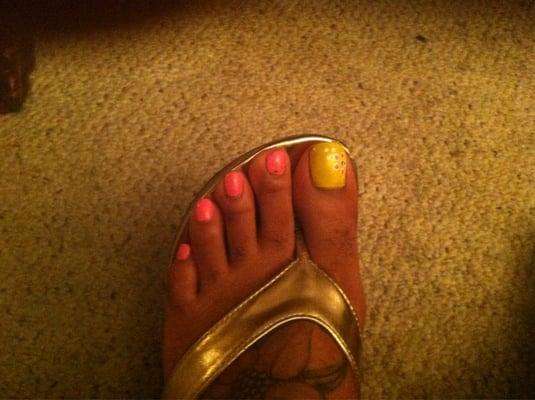 Cute toes!!