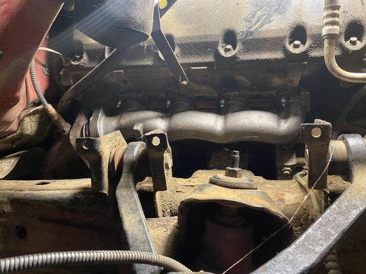 REMOVE & REPLACE EXHAUST MANIFOLD ON AN 
 2003 FORD F-150.
 GOING BACK ON THE ROAD!