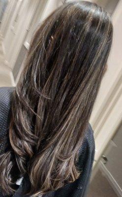 Balayage 
Highlights 
Mocha tones 
Long layers 
Flat iron curls