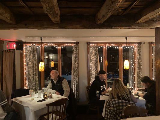 Cozy, 1st floor dining room.