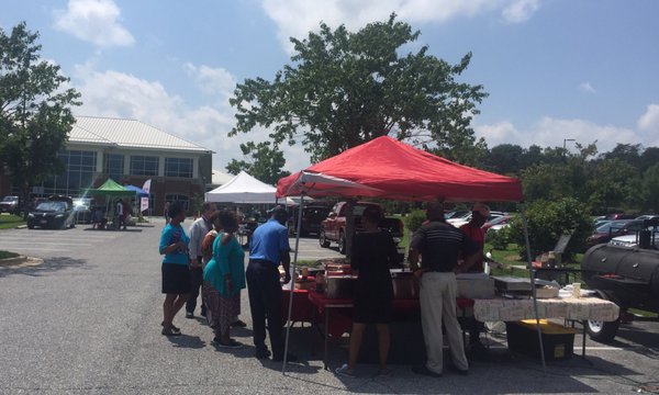 A usda farmers market without any produce