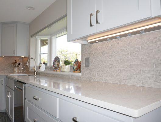 Quartz counter top and new backsplash