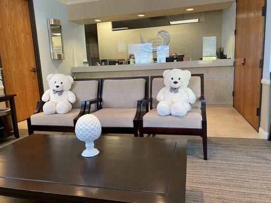 Such a cute waiting room. Using teddy bears to encourage social distancing.