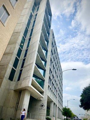 New building (203 West 10th Street)