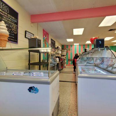 Ally J’s Ice Cream & Bakery