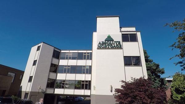 Exterior of Absolute Mortgage's Edmonds Branch