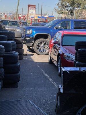 Wheel & Tire Zone